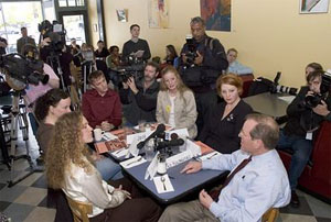 Ted Holds Minimum Wage Forum With Portland-Area Waiters and Waitresses
